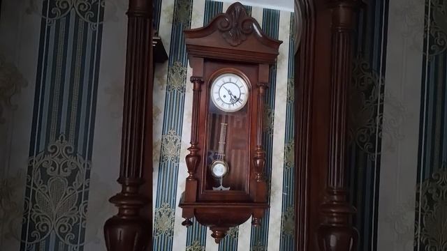 Старинные немецкие часы Кинцле