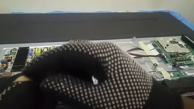 Pantalla dañada reparada con método sencillo // TV LG con rayas en la pantalla смотреть онлайн