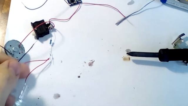 КАК СДЕЛАТЬ РОБОТА-УБОРЩИКА СВОИМИ РУКАМИ / HOW TO ROBOT CLEANER OWN HANDS смотреть онлайн