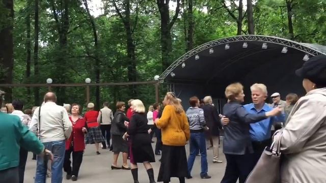 ТАНЦУЮТ ВСЕ КОМУ за 20 смотреть онлайн