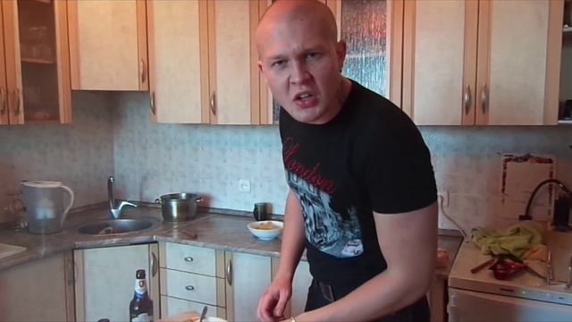 Совсем обычная Кухня - (Эпизод 2) "Студенческая жратва" смотреть онлайн