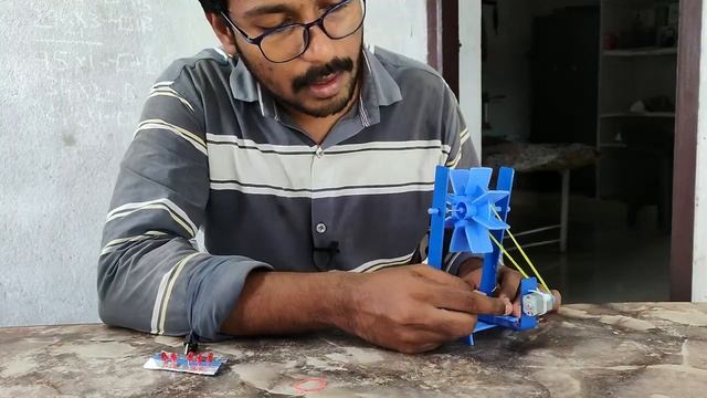 Hydro Electric power science project | నీళ్ల నుంచి కరెంటు తయారు చేదాం రండి | Telugu experiments || смотреть онлайн