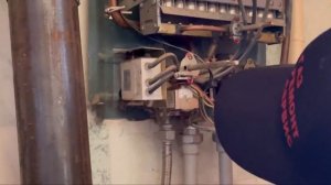 Газовая колонка течет вода Ремонт газовых колонок капает вода Ремонт Бытовой Техники