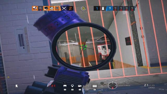 Beaulo But I Use Mouse Buttons To Lean смотреть онлайн