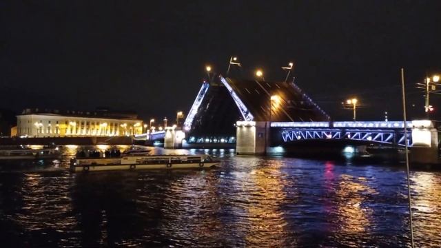 Санкт-Петербург. Дворцовый мост. Смотреть до конца. смотреть онлайн