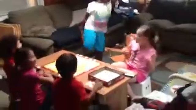 Scrabble Junior, best way to play!! смотреть онлайн