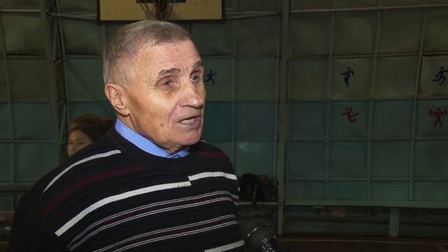 Традиционный турнир по легкой атлетике памяти Владлена Рафаиловича Черняка смотреть онлайн