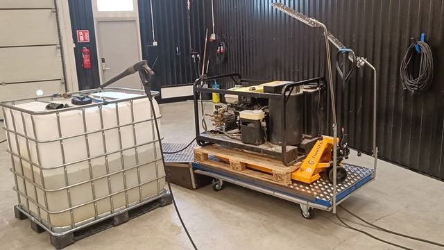 Kärcher Hds 1000BE Polttomoottori Kuumavesipesuri смотреть онлайн