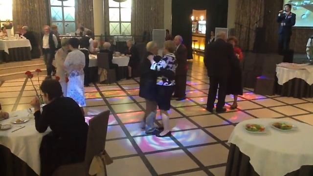 Танцы в день Победы. Часть 03 смотреть онлайн