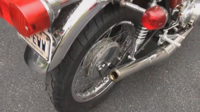 SUZUKI T 500 - MOTO DE MAIS DE 50 ANOS COM POTENCIA DE MOTO 0 KM смотреть онлайн