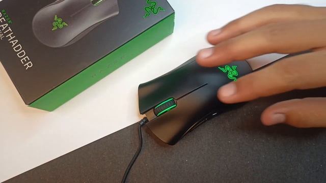 Razer Death Adder Essential Review  - Budget Gaming Mouse - G102 Vs Razer Death Adder Essential ?