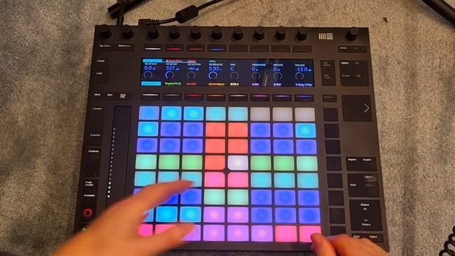 Finger drumming tutorial on Ableton Push2 (drum rack for download) смотреть онлайн