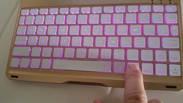 IEGrow F8S+ For IPad Air 2 Keyboard and Case, Unboxing, Installation and Removal смотреть онлайн