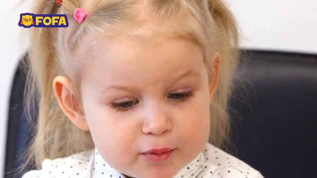 Fofa - развивающие игрушки. Развиваем фантазию ребенка, через простые игры с куклами и бизибордом