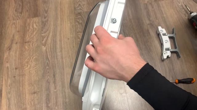 Как перевесить люк сушильной машины Siemens iq800(BOSCH) смотреть онлайн