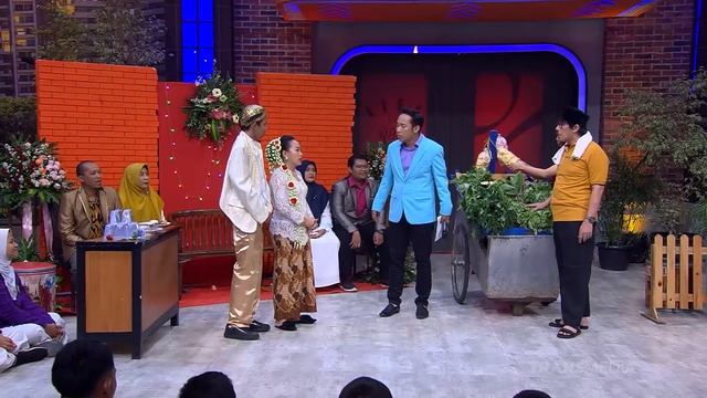 Tukang Sayur Bawa Gerobak ke Resepsi Pernikahan | OPERA VAN JAVA (25/03/20) Part 2 смотреть онлайн