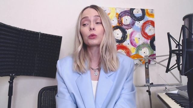 Как легко попадать в ноты - секреты интонирования в вокале смотреть онлайн