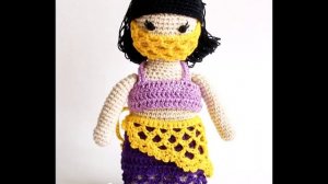 Вязаные куклы в национальных костюмах