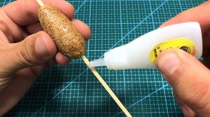 ПОПЛАВОК ИЗ ПРОБКИ своими руками (рыбалка на Карася)