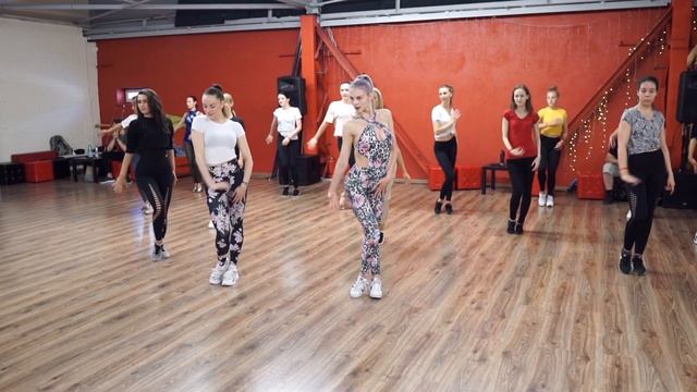 Bachata Lady style ft. Jomante, Sindi, Viktorija / Favorito / Lithuanian All Stars Weekend 2020 смотреть онлайн