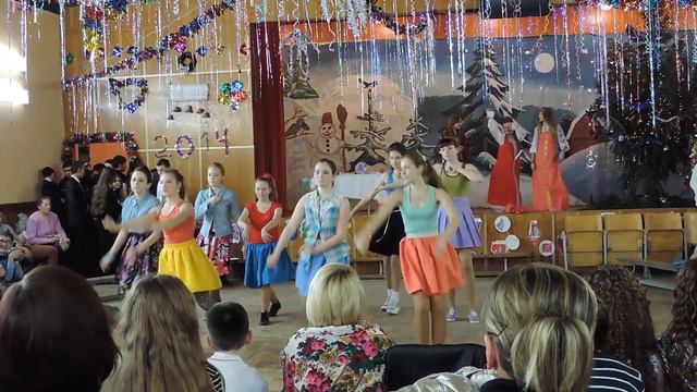 Новий Рік (Вечір) 9 - Б смотреть онлайн