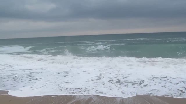 Тучи накрыли море в Одессе смотреть онлайн