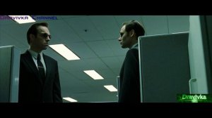Морфеус Помогает Нео Выбраться из Офиса ... отрывок из фильма (Матрица/The Matrix) 1999