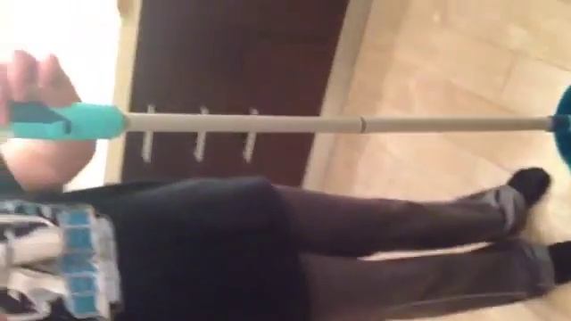 Как работает швабра с отжимом Leifheit