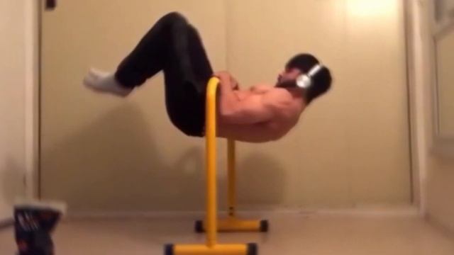 Onizuka is a GOD of Street Workout смотреть онлайн