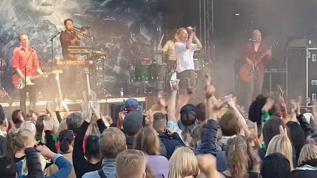 Taiteilijaelämää - Ismo Alanko смотреть онлайн