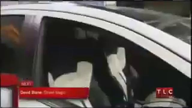 Dylan & Cole Sprouse Get Their Cars смотреть онлайн