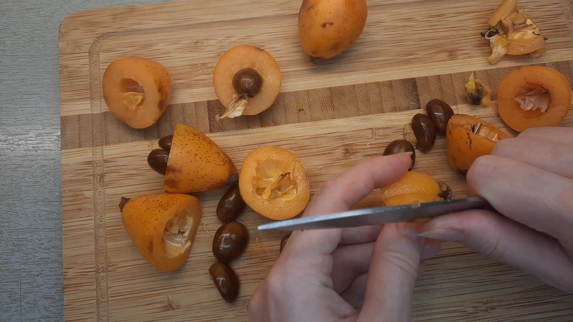 Дегустация мушмулы японской.