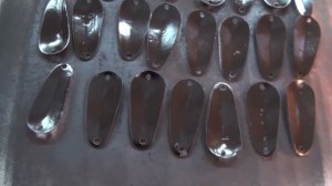 Рыбалка и блесна. Покраска колеблющихся блесен эмалями из балончиков. Первые штрихи. (Часть 16).