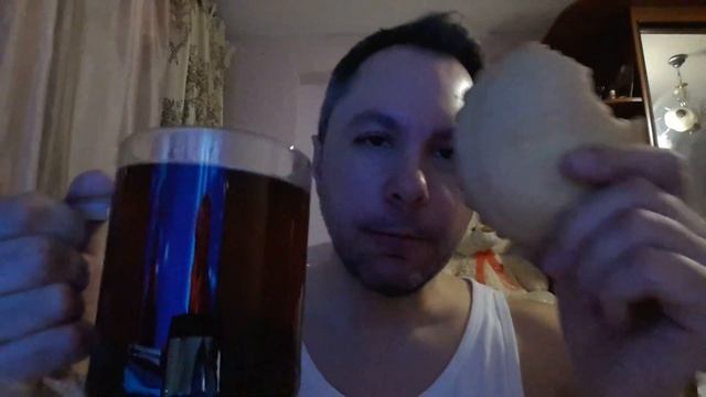 MUKBANG.  ПЬЮ ЧАЙ В БОКАЛЕ И КУШАЮ СОЧНИК