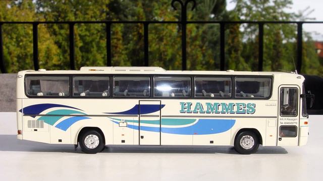 MERCEDES BENZ 0303  Bus, Minichamps 439036080, 1:43.