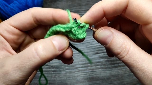 КАК ВЯЖЕТСЯ ИЗНАНОЧНЫЙ РЕЛЬЕФНЫЙ СТОЛБИК С НАКИДОМ?Мастер класс для начинающих?Вязание крючком?Схем смотреть онлайн