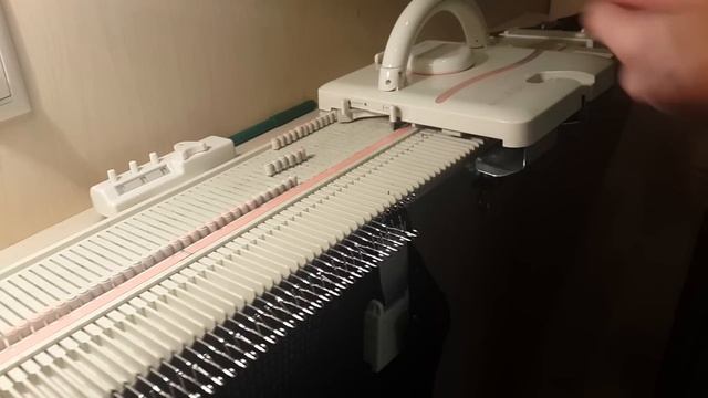 частичное вязание на ЛК-150 часть 3 смотреть онлайн