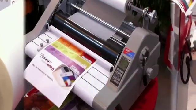 SURELAM PRO 380/500 - plastificatrice professionale a bobina смотреть онлайн