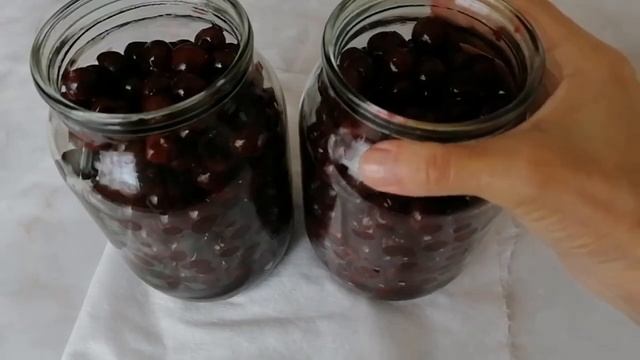 Лучший способ заготовки Вишни в собственном соку ВИШНЯ без косточек и сахара смотреть онлайн