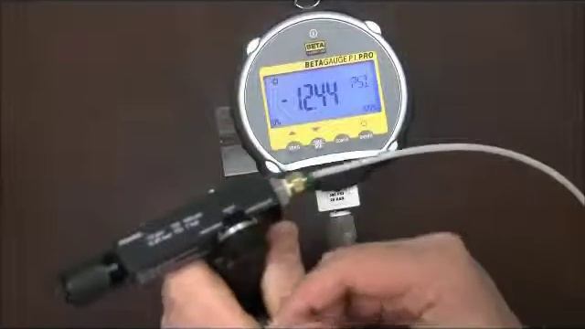 Martel Electronics MECP100 Low Pressure Pneumatic Hand Pump смотреть онлайн