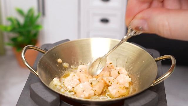 Невероятно Вкусная Сливочная Паста с Лососем | Рецепт Восхитительной Миниатюрной Пасты | Мини Кухня смотреть онлайн