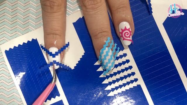 GROOVY STYLE WITH NAIL ART STENCILS. смотреть онлайн