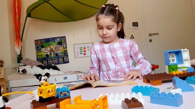 Lego Duplo Микки маус и его друзья на лодочной станции (10827) смотреть онлайн