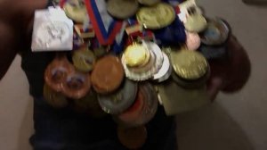 Медали