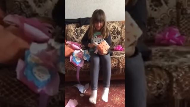 Плохой подарок на день рождения ??? смотреть онлайн