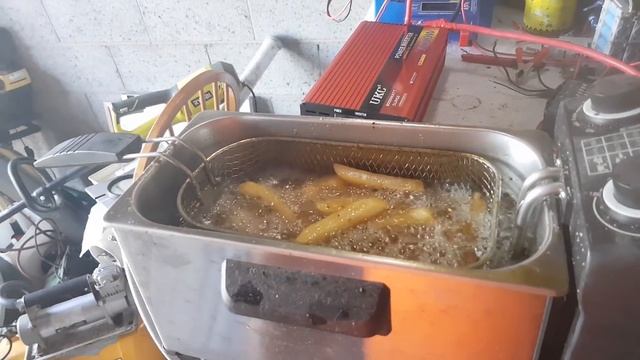 What will cook first ?? 4 Kw Inverter or chips 2100 watt test смотреть онлайн