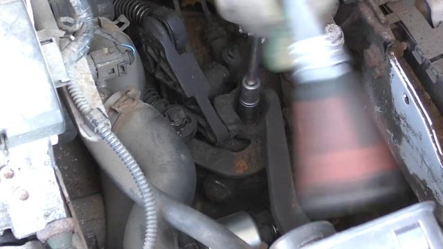 Установка стартера Skoda Fabia смотреть онлайн