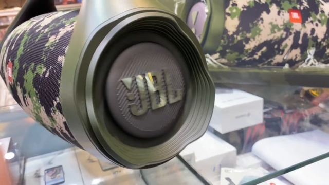 JBL BOOMBOX 2 Bluetooth Speaker Unboxing | Naveed Games смотреть онлайн