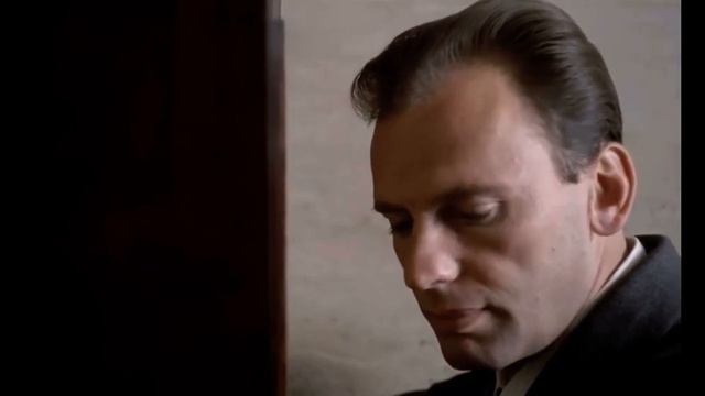 “O Conformista” (Bernardo Bertolucci, 1970), la scena della confessione. смотреть онлайн