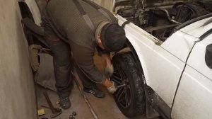 НИВА отвязка переднего моста своими руками.